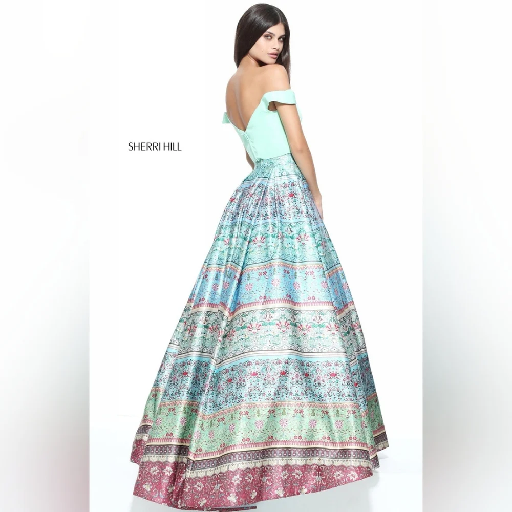 NWT Size 4 Sherri Hill 2-Piece Blue & Green Print Taffeta Ballgown - Picture 3 of 9